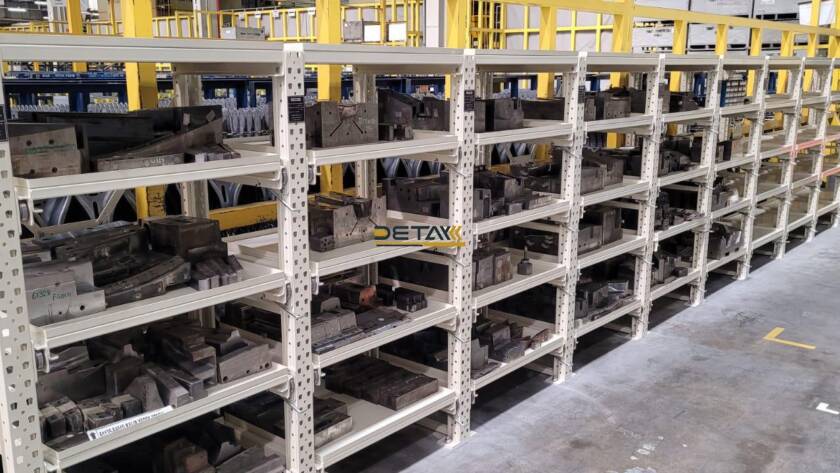 AÇILIMLI ÇEKMECELİ KALIP RAFI 5