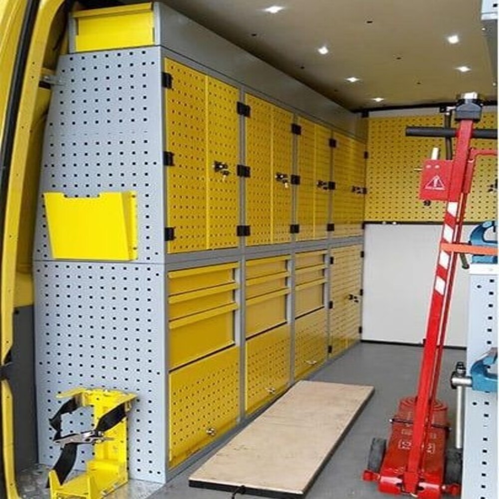 MERCEDES SPRINTER INTERIOR EQUIPMENT