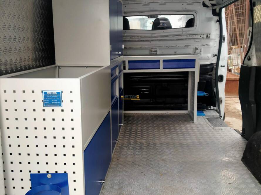 b renault trafic arac ici donanim 1641469342849 scaled 1