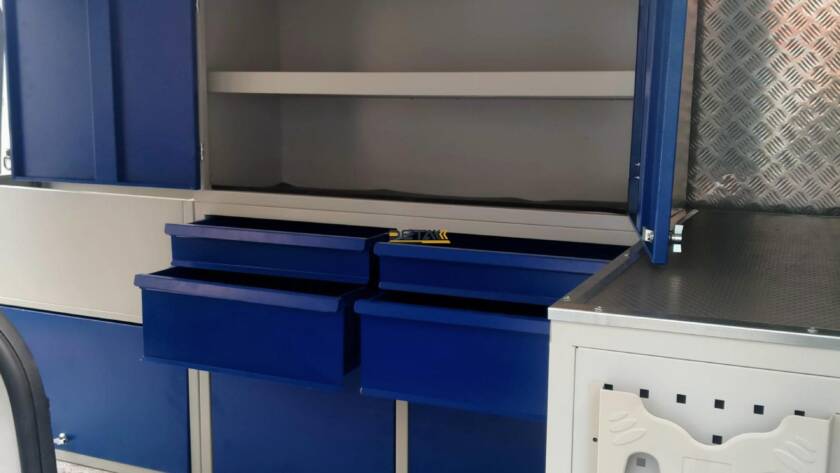 b renault trafic arac ici donanim 1641469456266