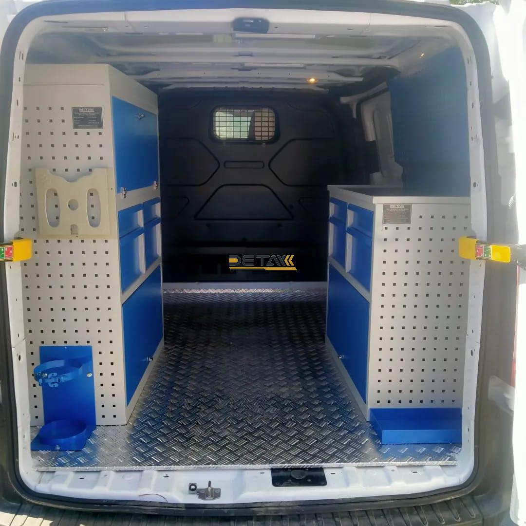 FORD TRANSIT CUSTOM INTERIOR EQUIPMENT 2