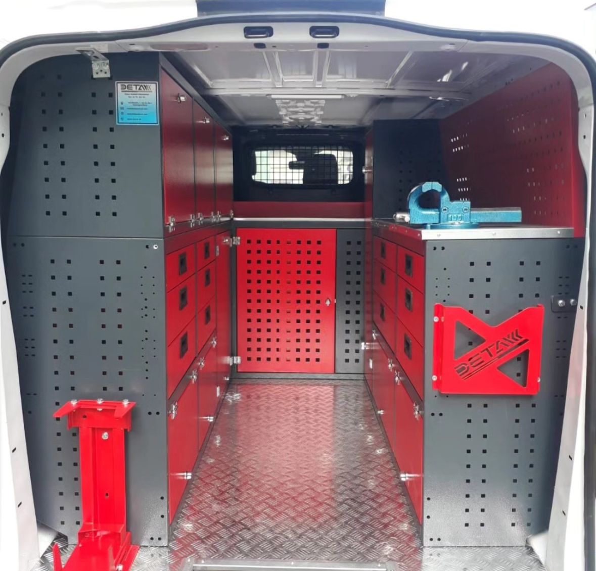 Opel Vivaro Mobile Service Vehicle