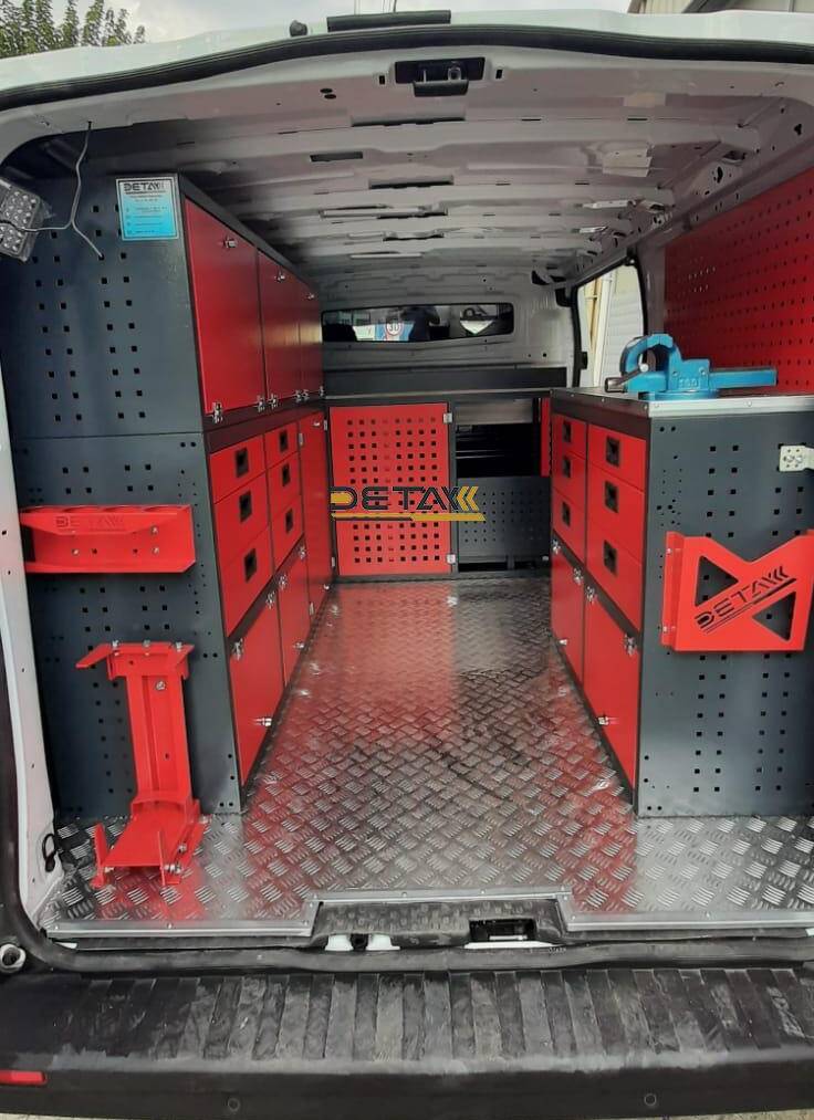 Renault Traffic Roadside Assistance Maintenance and Repair Vehicle