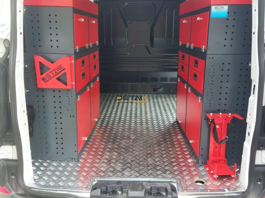 Ford Custom Araç İçi Donanım3