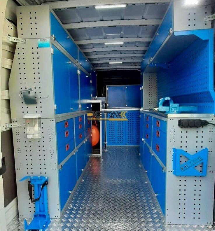 Volkswagen Crafter Mobile Service Vehicle 2