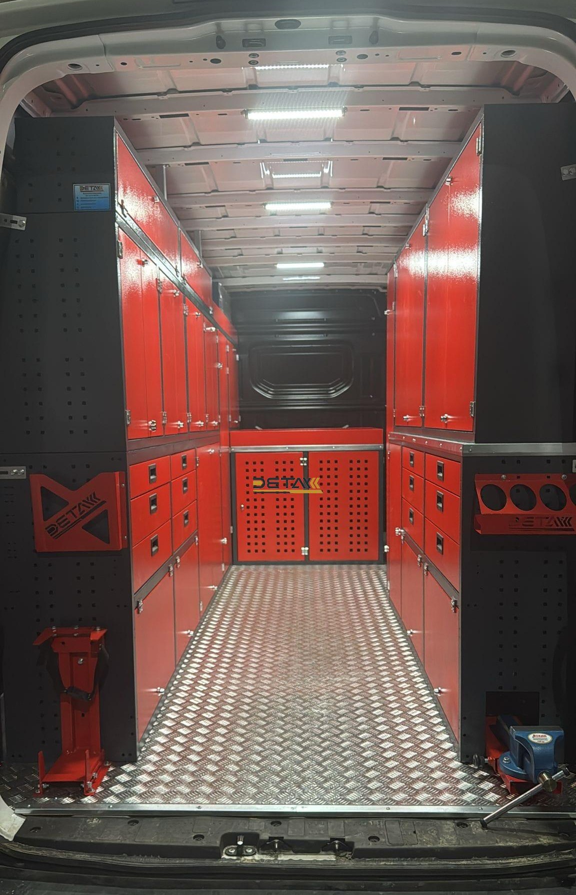 Volkswagen Crafter Yol Yardım Bakım Onarım Aracı