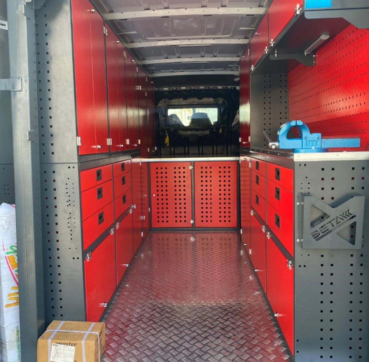 Renault Master Roadside Assistance Maintenance Repair Vehicle