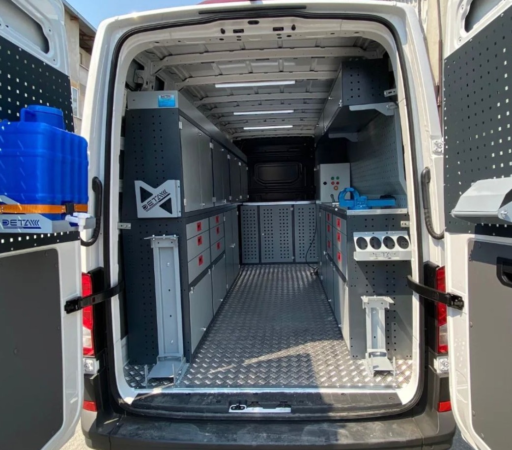 Volkswagen Crafter Mobile Service Vehicle 4