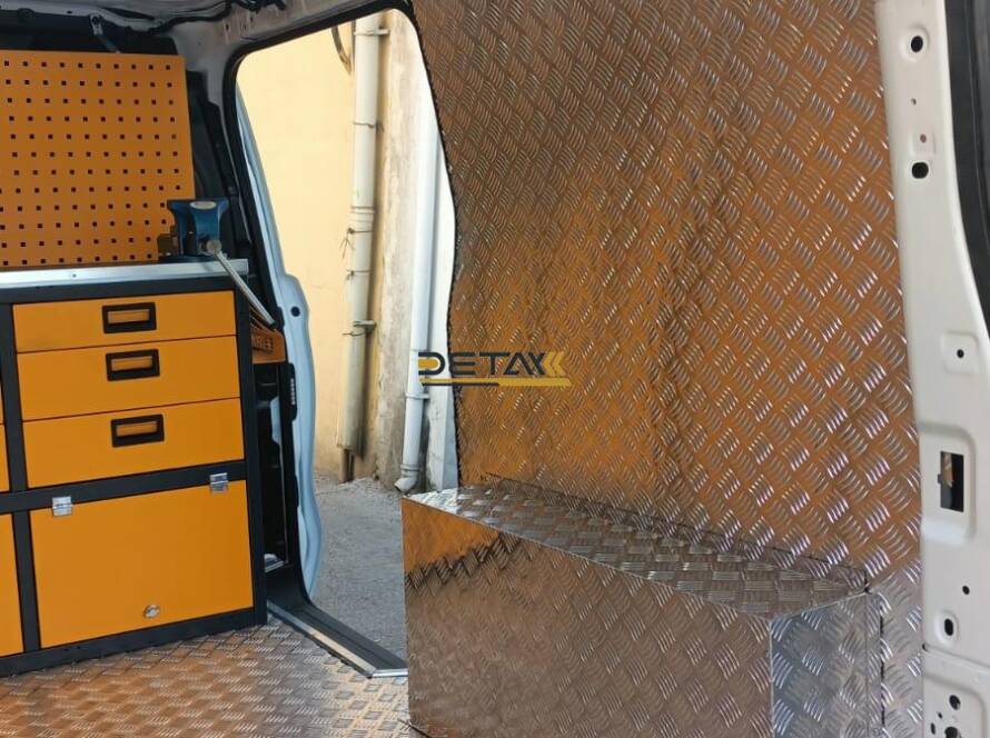 Ford Custom Mobil servis araci 1