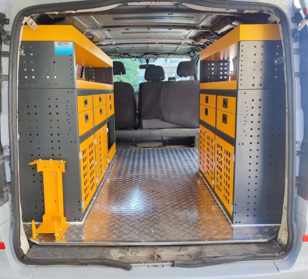 Mercedes Vito Mobil Servis Aracı 3