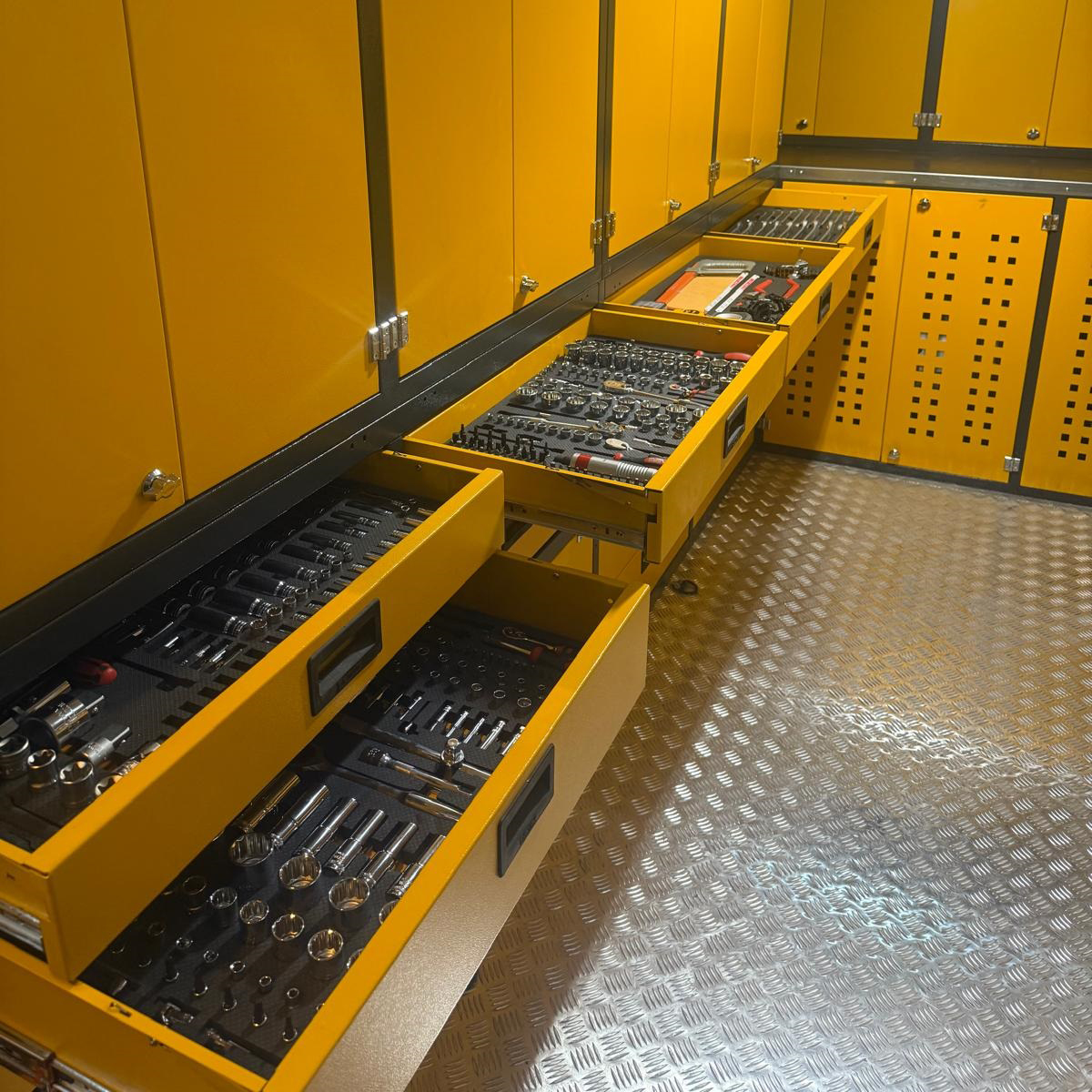 Peugeot Boxer Mobil Servis Aracı 2