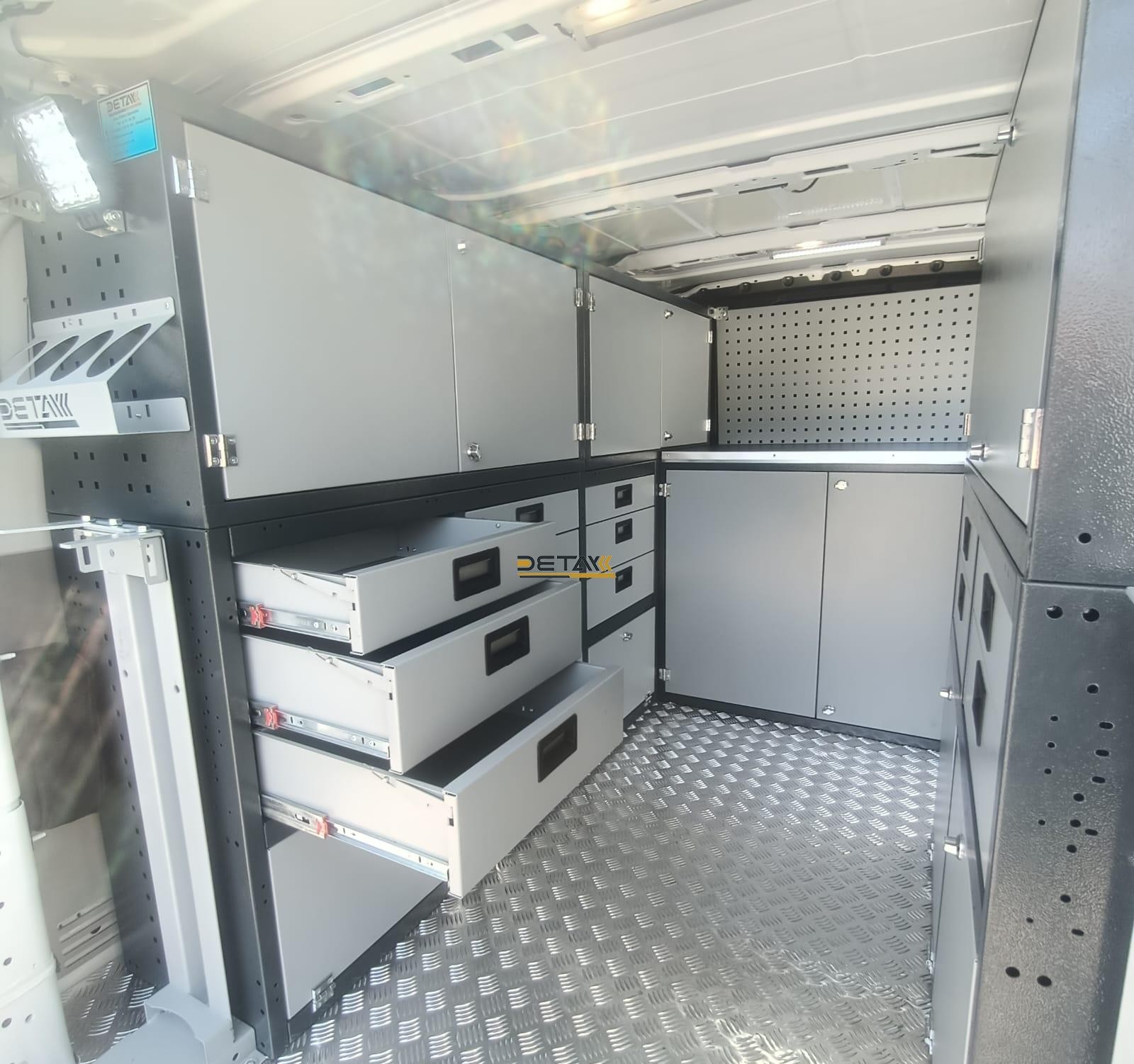 Ford Custom Mobil servis araci turk telekom 1