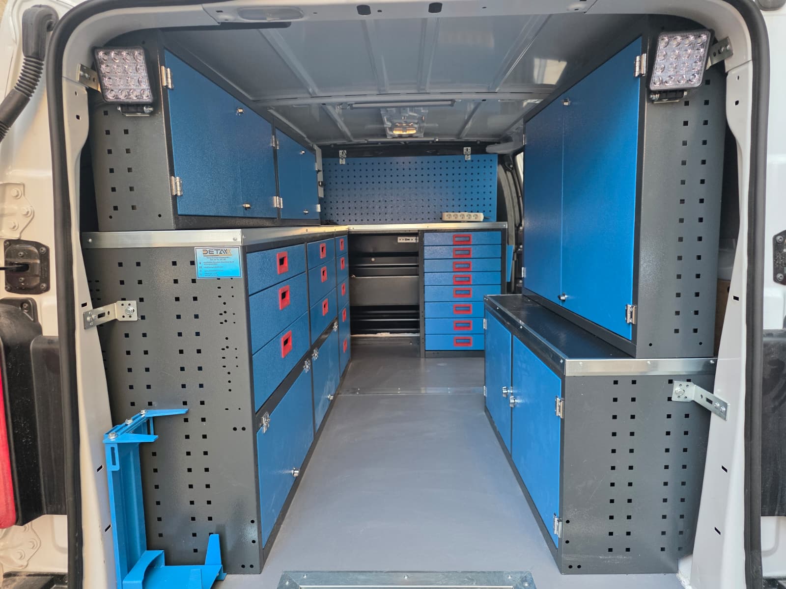 FIAT SCUDO IN-VEHICLE EQUIPMENT