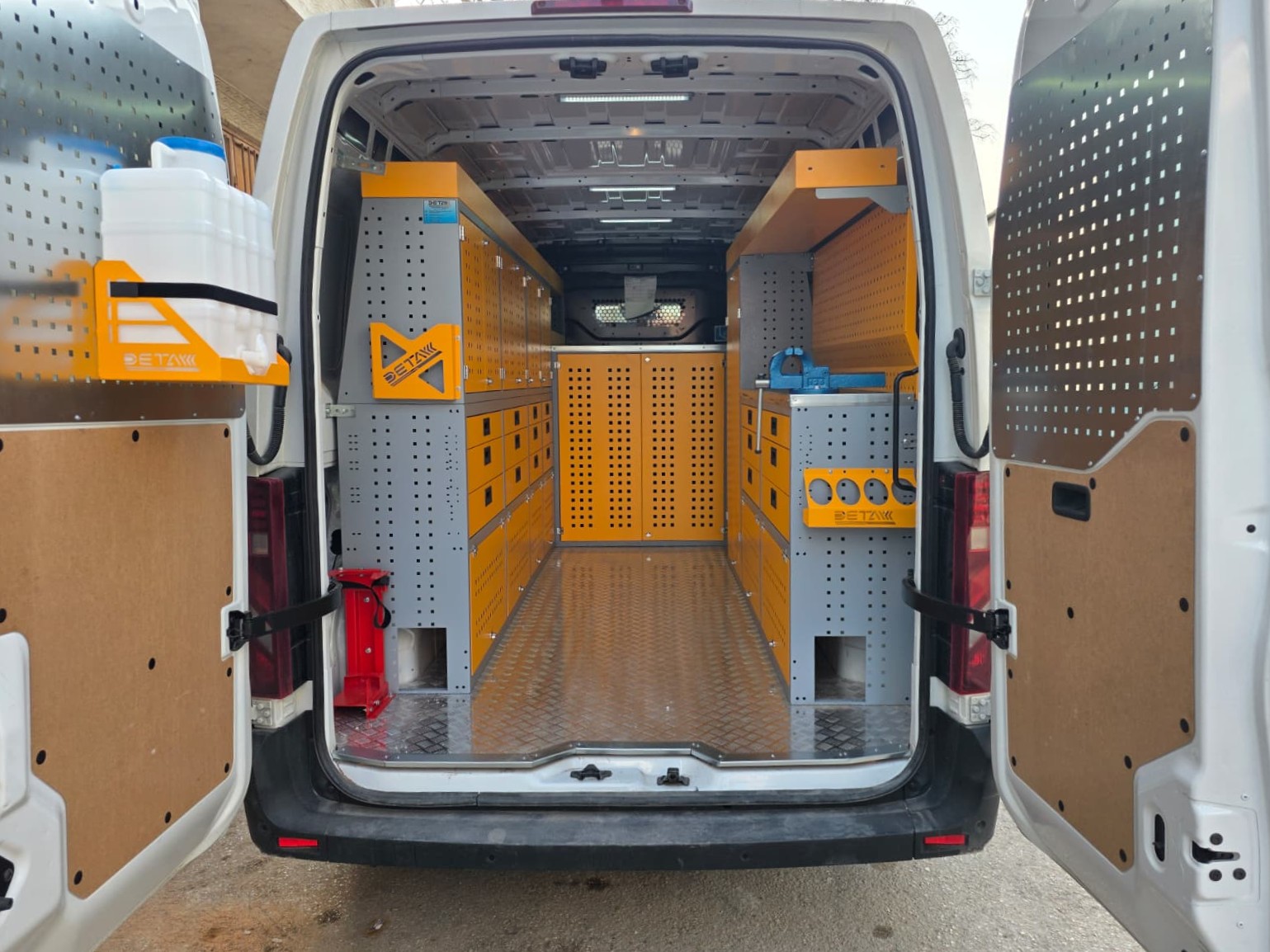 RENAULT MASTER MOBİL SERVİS ARACI