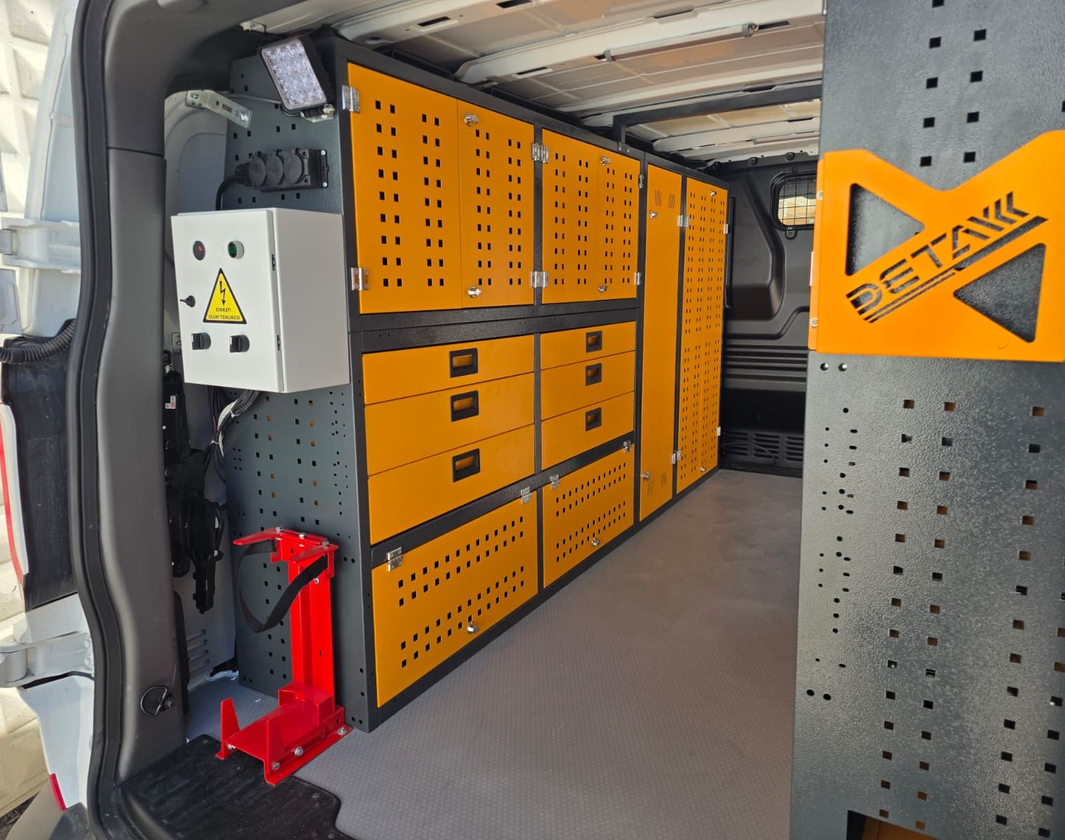 VOLKSWAGEN TRANSPORTER MOBILE SERVICE VEHICLE